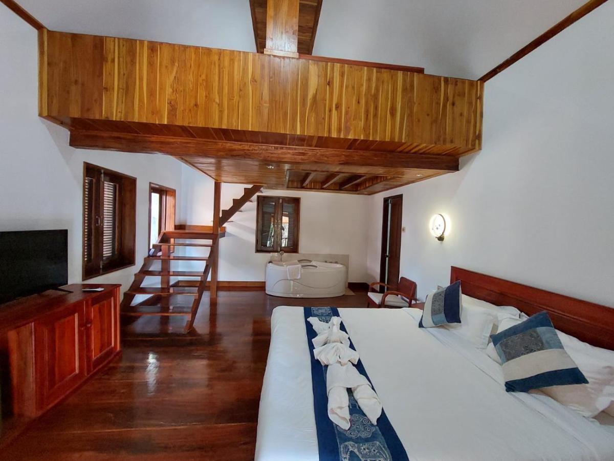 Wisdom Mystery Hotel Λουάνγκ Πραμπάνγκ Εξωτερικό φωτογραφία