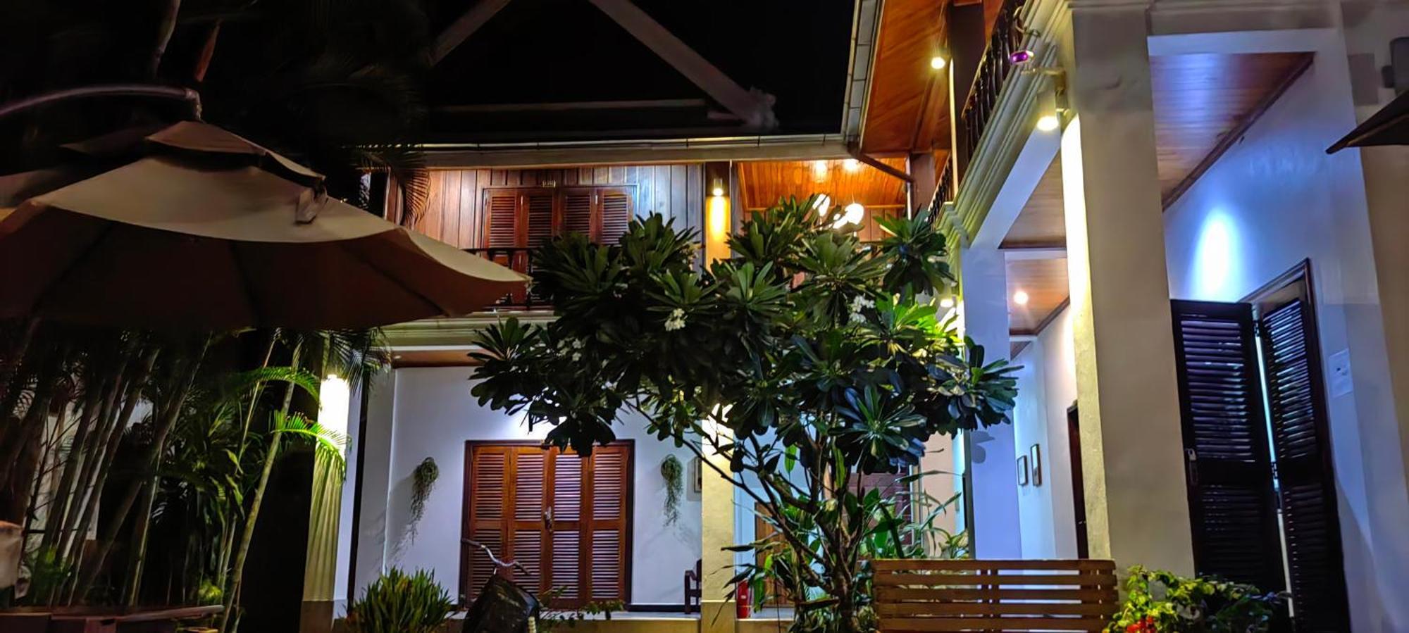 Wisdom Mystery Hotel Λουάνγκ Πραμπάνγκ Εξωτερικό φωτογραφία