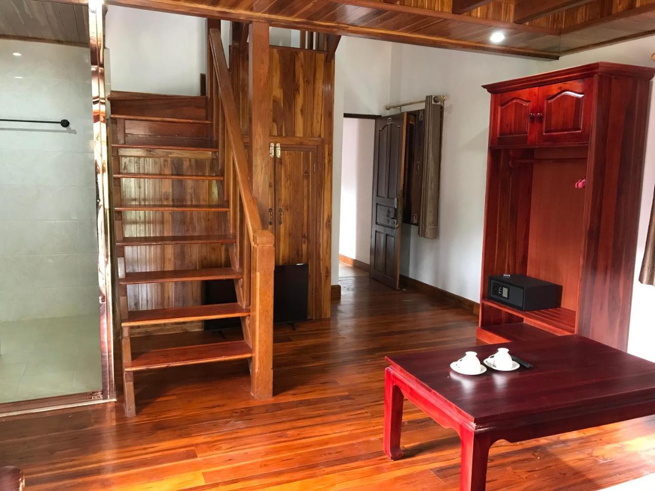 Wisdom Mystery Hotel Λουάνγκ Πραμπάνγκ Εξωτερικό φωτογραφία
