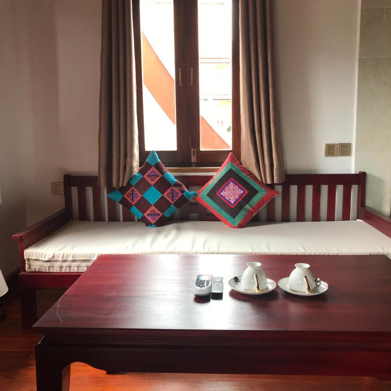 Wisdom Mystery Hotel Λουάνγκ Πραμπάνγκ Εξωτερικό φωτογραφία