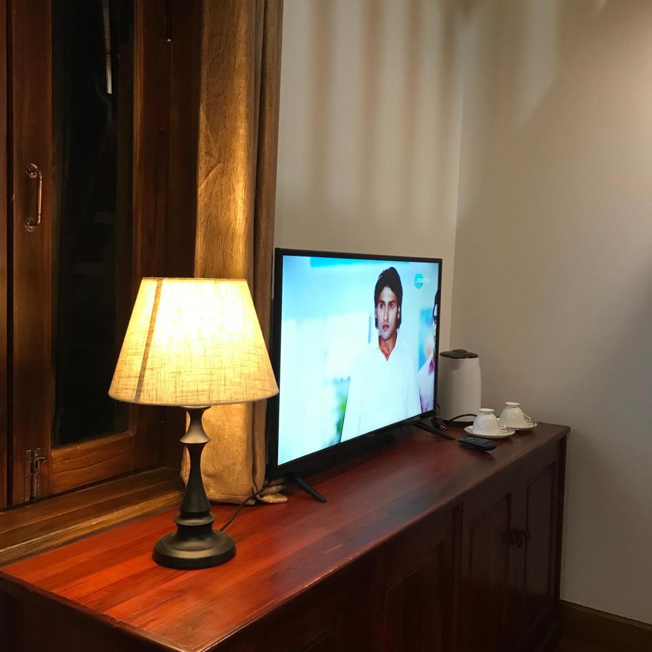Wisdom Mystery Hotel Λουάνγκ Πραμπάνγκ Εξωτερικό φωτογραφία